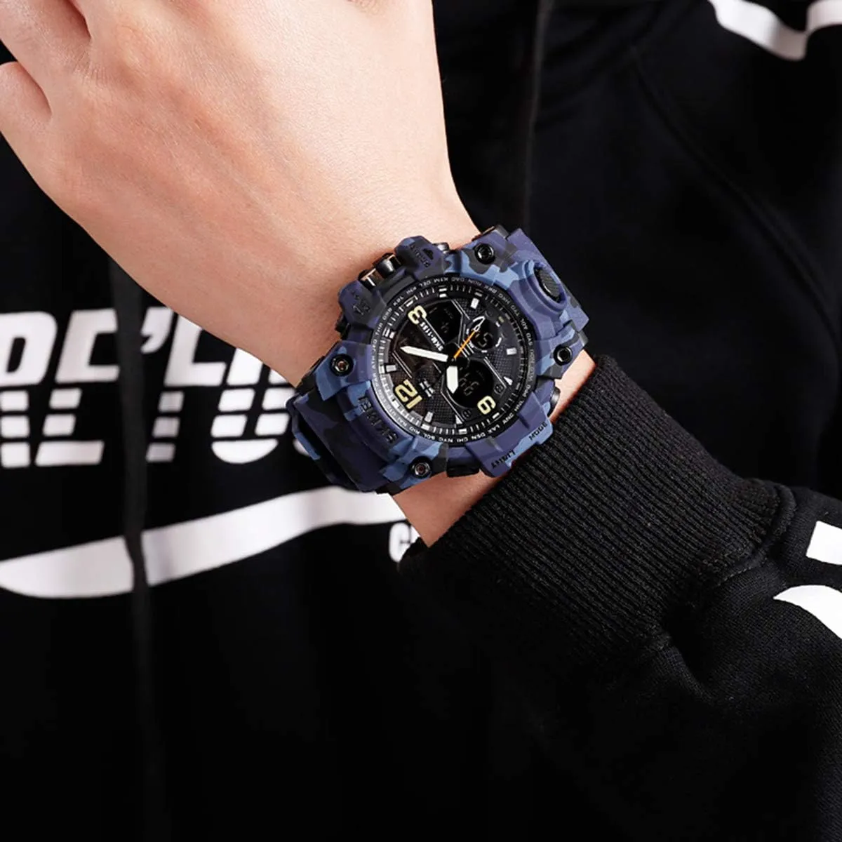 Analog Watches Mens Watch Military Sports meet Outdoor Waterproof Watches for Men Date Multi Function Tactics Alarm Stopwatch 