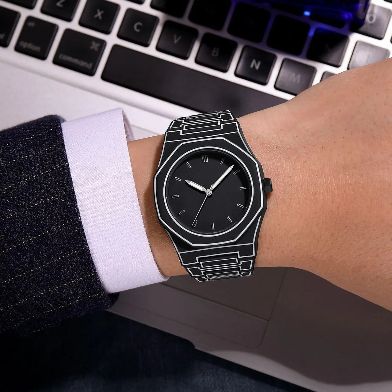 Creative Wormhole Design Stylish and Durable Timepiece for Men's Sports Watch FANMIS Men's Anime-Inspired Fashion Sketch workmanship canal aviation Wristwatch Minimalist 