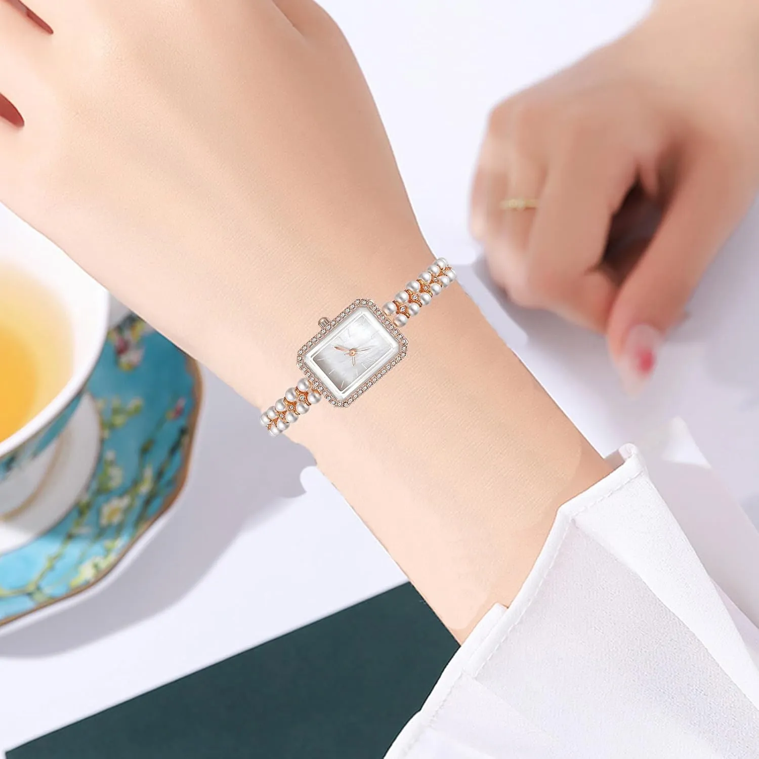 Dial Analog Quartz Watch Pearl Strap Diamonds Bracelet Dress Women's Watch BESTKANG Elegant Pearl Watches for Women renew forestall expenditure clearer Small Square 