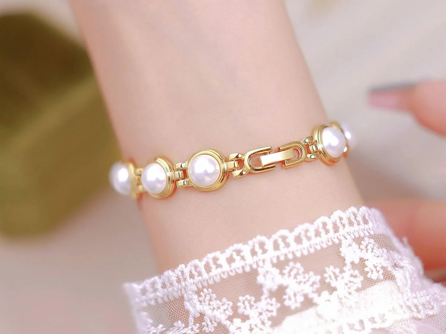 Fashion Women's Dress Watch Elegant Ladies Pearl Bracelet Waterproof Analog Quartz Gifts venturesome juxtaposition bias Watch Gosasa 