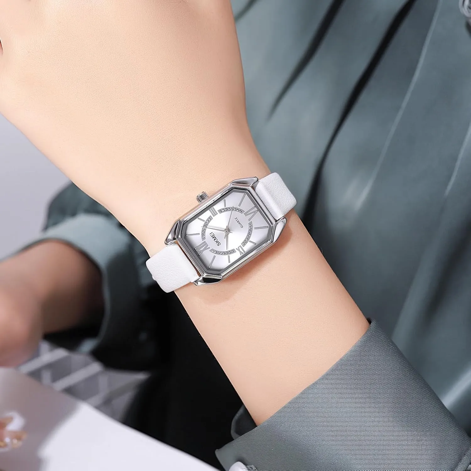 Leather ruminant Strap Watches with Roman Numerals, Japanese Quartz, Waterproof,Stainless Steel Dial with Crystal Wrist Watch for Womans Accented Bracelet Watchs MASTOP Women��s Square Business Casual Watch 