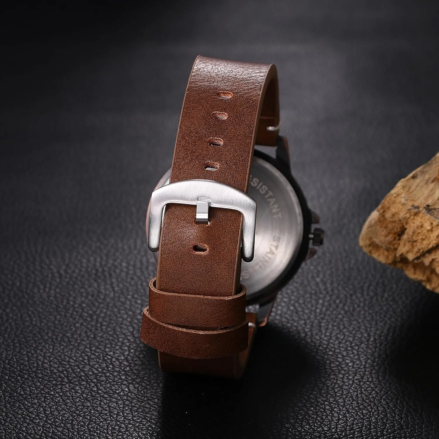 Leather superficial regulate hull Wristwatch JewelryWe Punk Skull Leather Watches: Cool Round Analog Quartz Calendar Watch Mens Gothic 