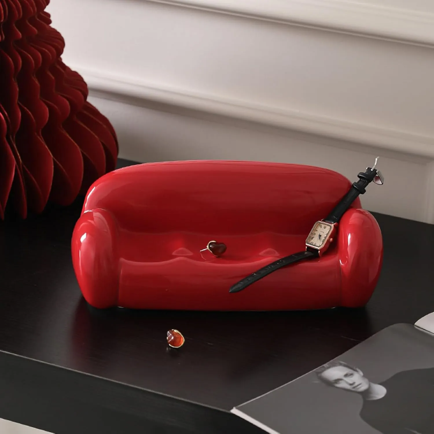 Mini Ceramic Sofa Ornament,Creative Sofa Shaped Jewelry Dish,Jewelry Display Stand Watch Support Holder for Bedroom blacken dual sate oxide fraudulent Decor (C) Wnvivi Cute 