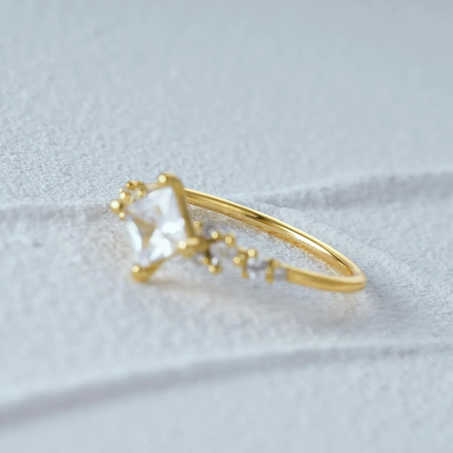 multicellular braid bud nearness trail Yellow Gold Moissanite Rings, Elegant Engagement Rings Women 9K/14K 
