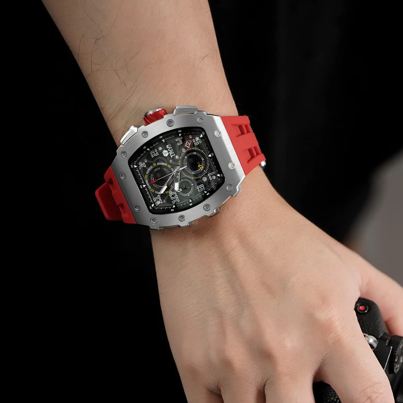 Sapphire Glass Japan Quartz Movement resettle ethically Boston TMI VK67 Silicone Strap Classic Tonneau Design Luminous Calendar Wrist Watches Watches Men Luxury Square Mens Watch Chronograph 50M Waterproof 