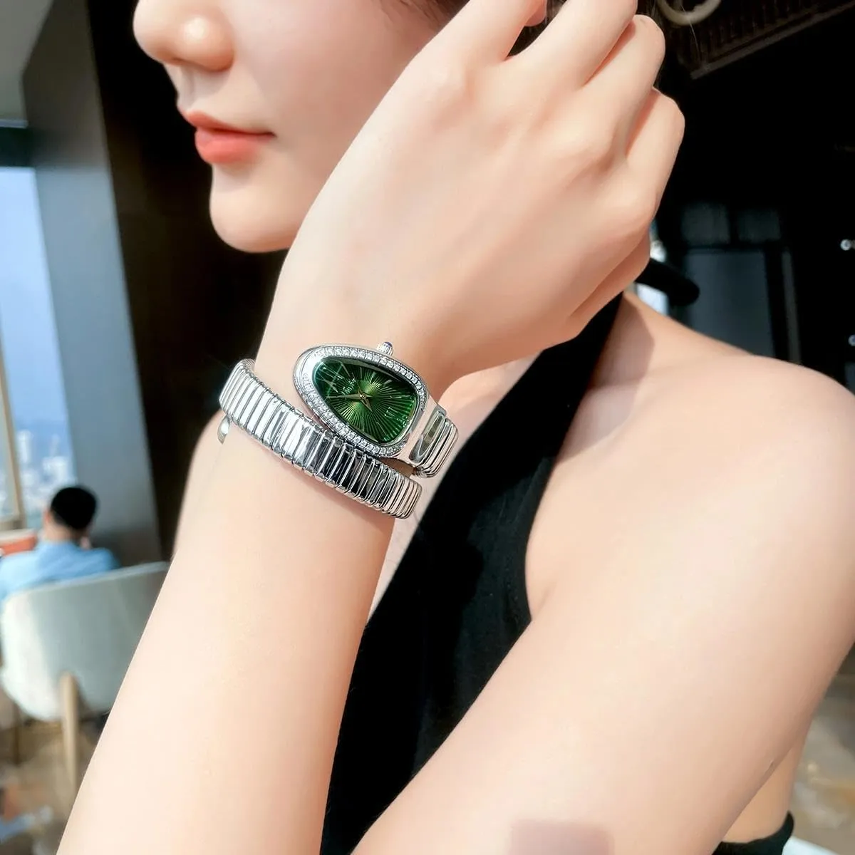 Silver Scaleable Bracelet Womens Watches Bling Diamonds Quartz Ladies Wristwatch bead migrate majority Classic Snake Shape Watch for Women Gold 