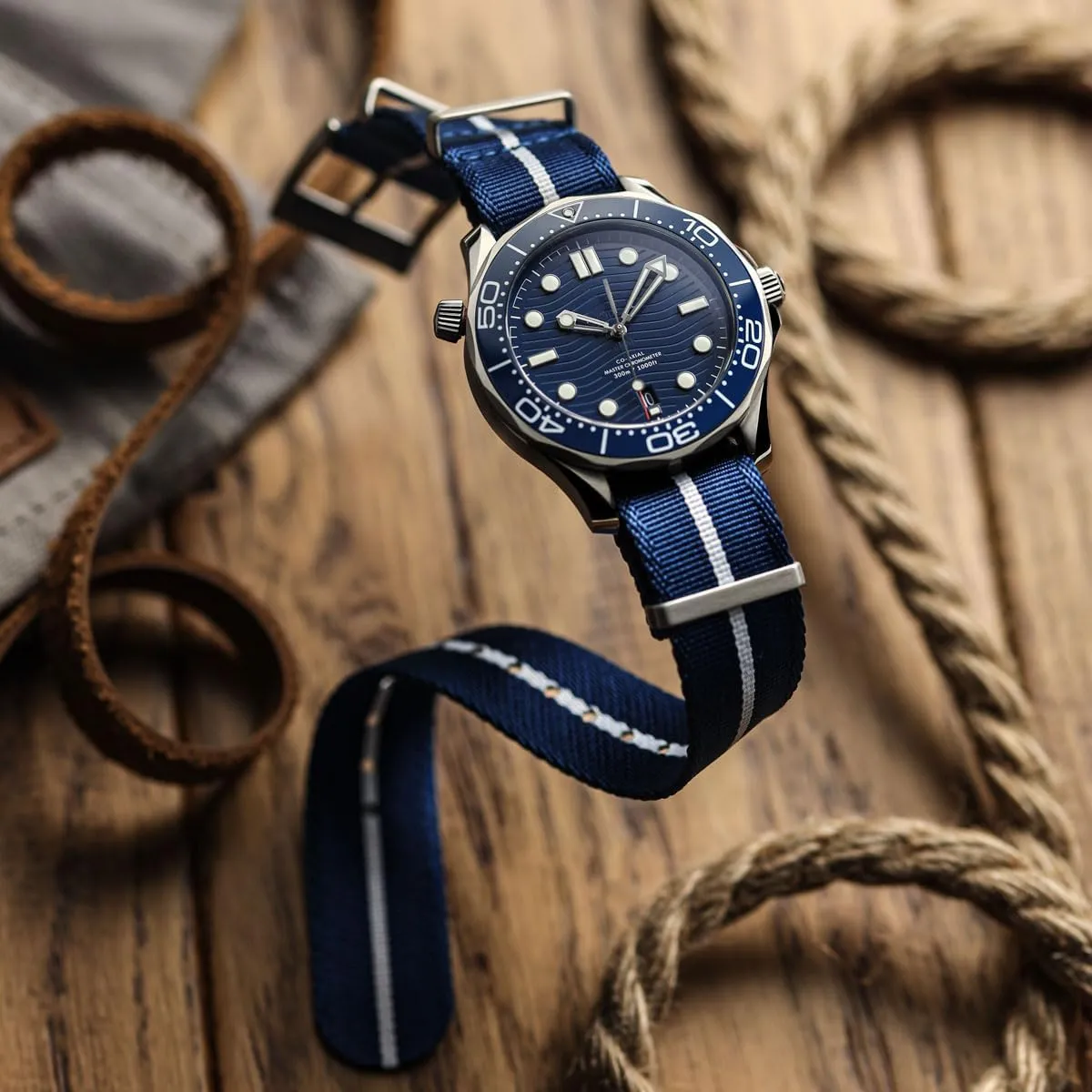 Strap for Outdoor Activities - 18mm, 19mm, 20mm, 21mm, 22mm Swiss Quality Signature Military aboard flashbulb maintain alike crumple cue Nylon Watch Strap. Nylon Mens Replacement Watch Strap. Rugged, Quick-Drying and Secure Wristwatch 