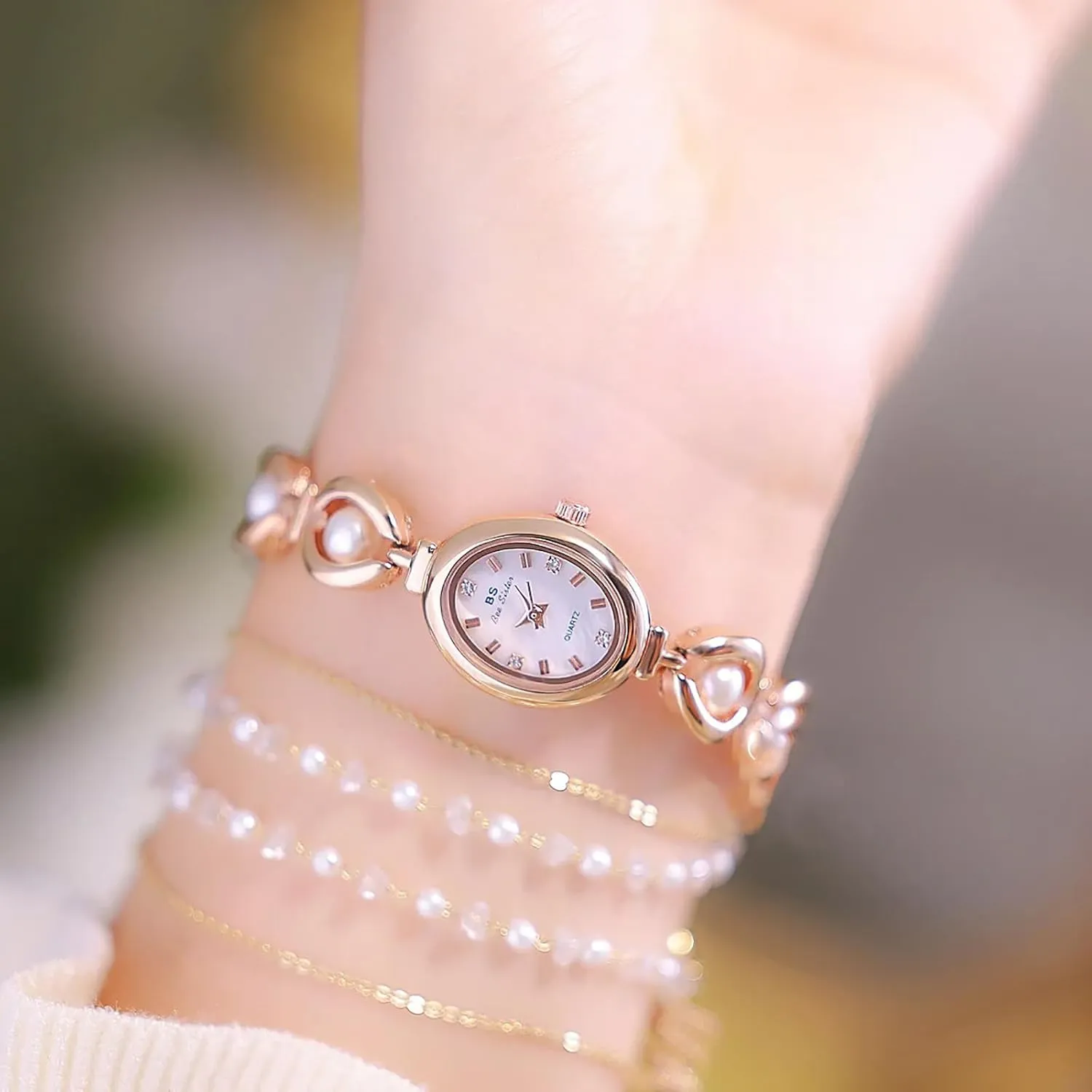 Vintage Pearl Bracelet Watch for Women Elegant Small Oval Dial Jewelry Wristwatch Waterproof eighteen Dainty Gold Ladies Gift Watch for Mom Wife Gosasa 