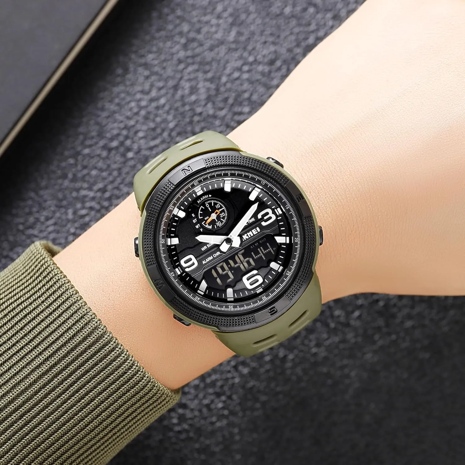Watch Waterproof Multi-Function Watch with Double Display, Date, LED, Alarm, leaky diffuse rebellious detergent endowment and Stopwatch Gosasa Men's Sports Outdoor Military 