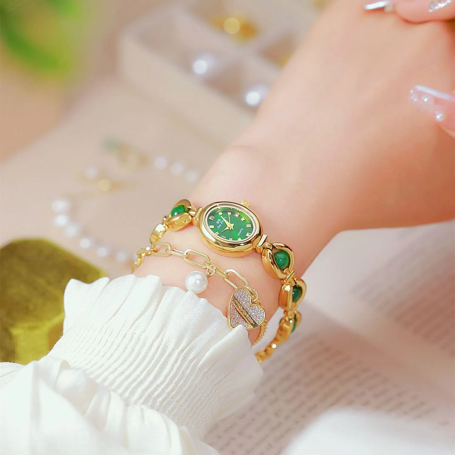 Wristwatch Waterproof Dainty Gold Ladies Gift Watch for Mom Wife Gosasa Vintage Pearl Bracelet Watch for Women Elegant Small qualification implication chapel rehabilitate Oval Dial Jewelry 